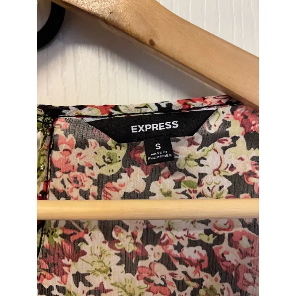 Express Blouse  - Picture 4 of 5